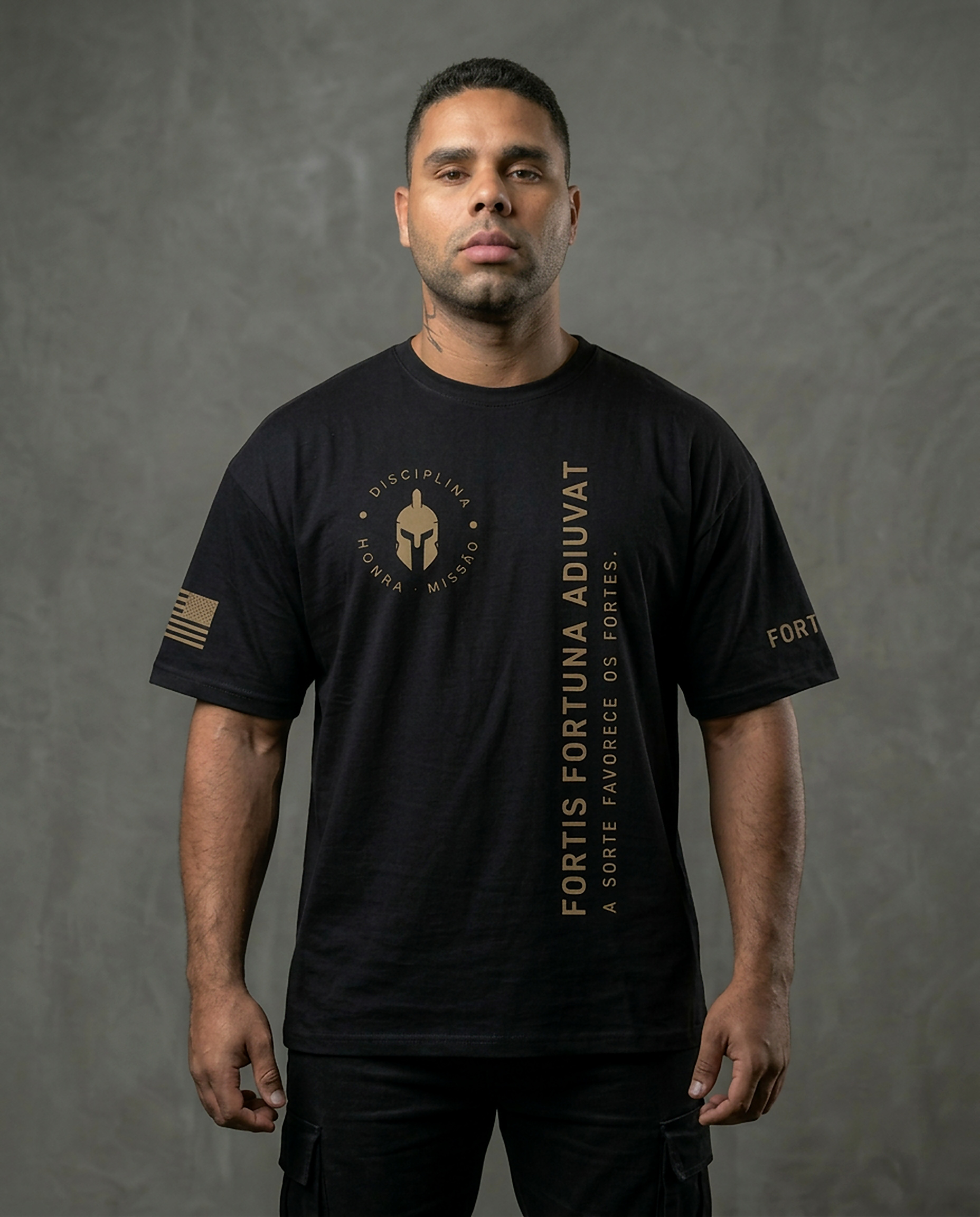 Camiseta Fortis Fortuna Adiuvat Oversized Preto Frente
